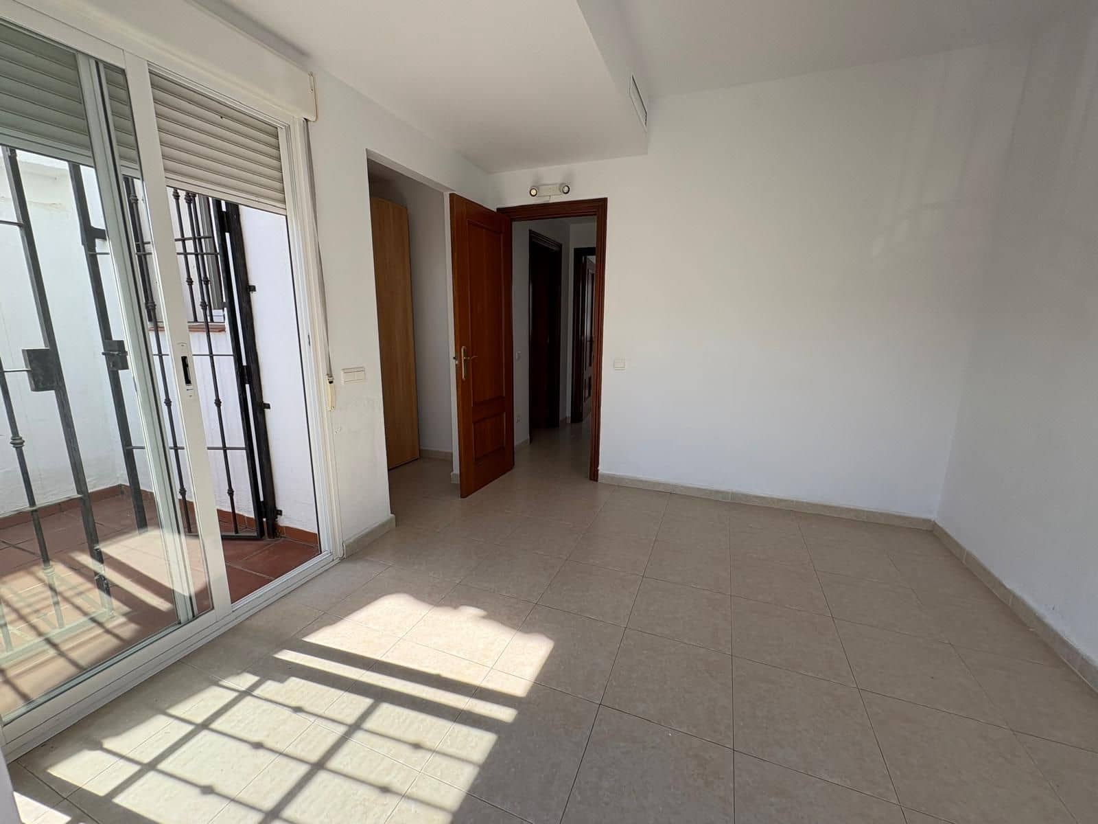 4 slaapkamer Huis te koop in Estepona - € 470.000 (Ref: 9784722)