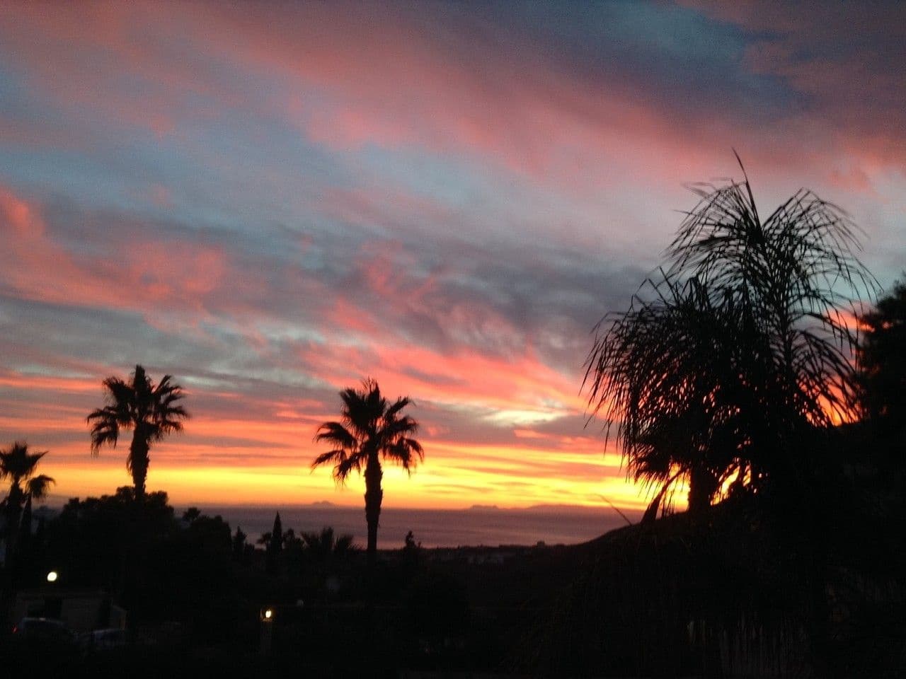 2 bedroom Apartment for sale in Calahonda - € 349,500 (Ref: 9784725)