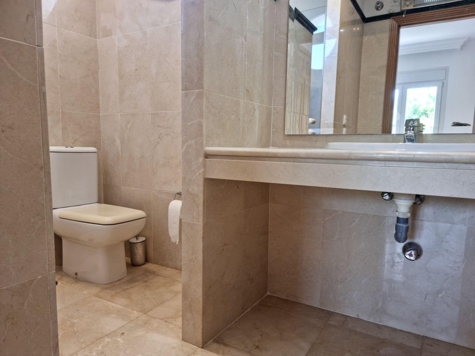 3 makuuhuone Paritalo myytävänä paikassa Marbella - 1 120 000 € (Ref: 9784730)