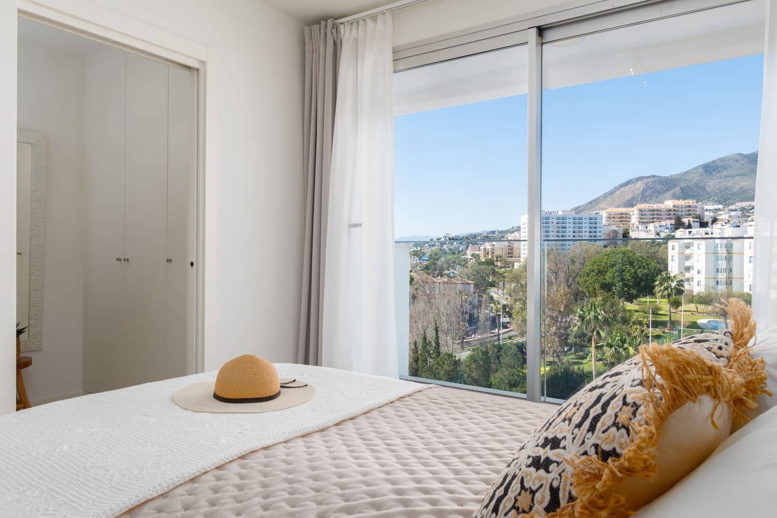 3 sovrum Takvåning till salu i Torrequebrada - 795 000 € (Ref: 9784739)