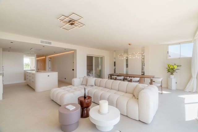 3 bedroom Apartment for sale in Nueva Andalucia, Marbella - € 1,090,000 (Ref: 9784742)