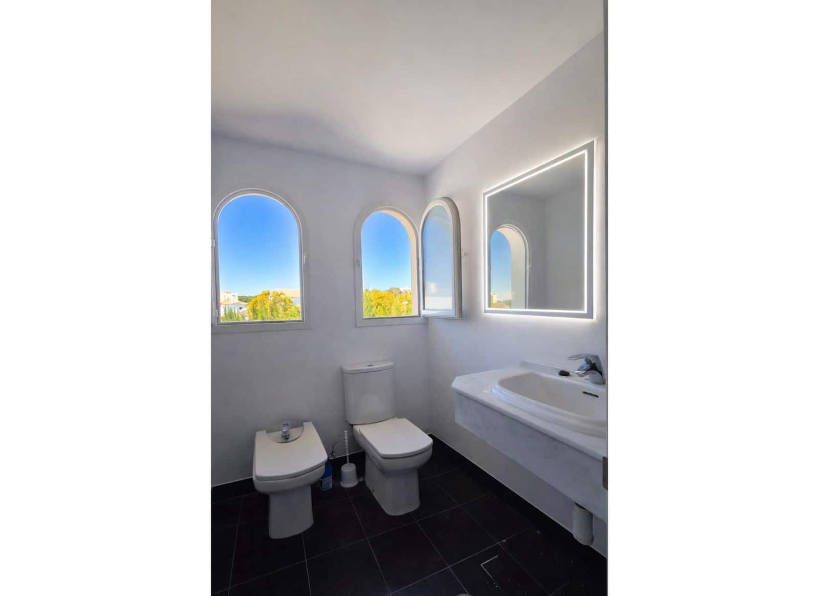 4 sypialnia Dom na sprzedaż w Calahonda - 639 000 € (Ref: 9784743)