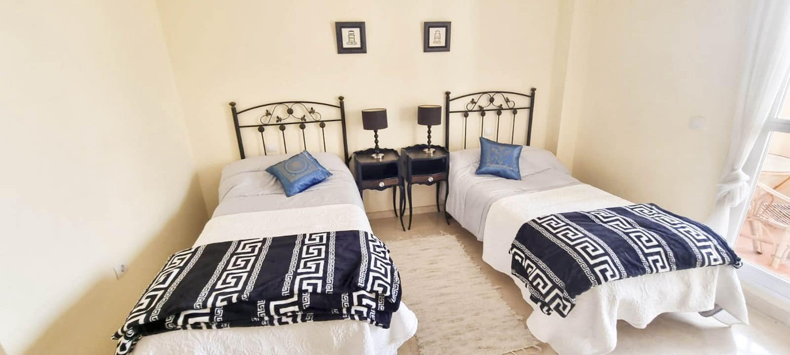 2 soveværelse Lejlighed til salg i La Duquesa / Puerto de la Duquesa - € 269.500 (Ref: 9784755)