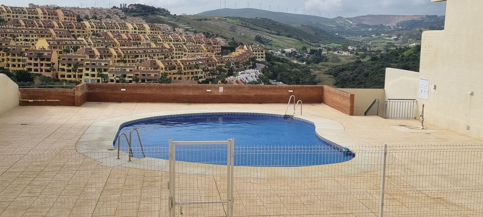 2 soveværelse Lejlighed til salg i La Duquesa / Puerto de la Duquesa - € 269.500 (Ref: 9784755)