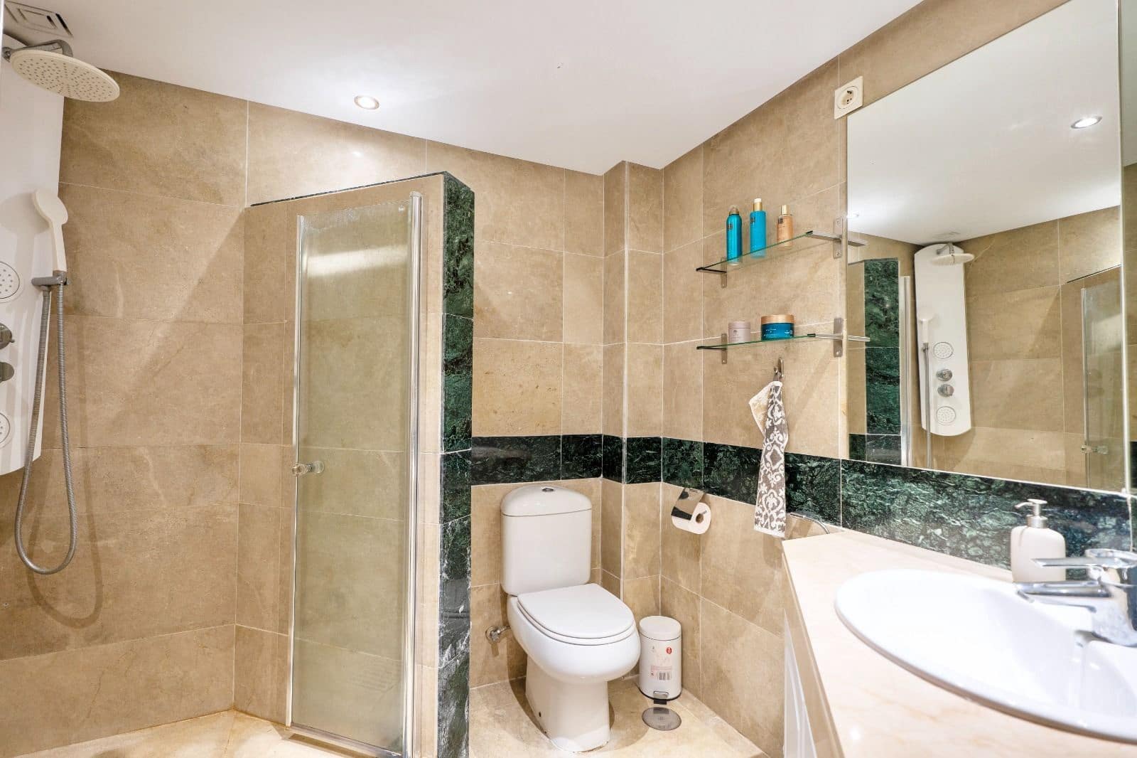 2 bedroom Penthouse for sale in Rio Real - € 525,000 (Ref: 9784855)