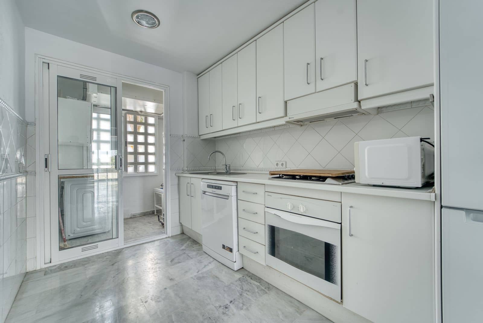 5 sovrum Takvåning till salu i Guadalmina - 1 320 000 € (Ref: 9784859)