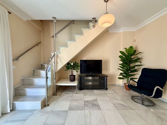 2 makuuhuone Kattohuoneisto myytävänä paikassa Punta Plata, Estepona - 1 299 000 € (Ref: 9784863)