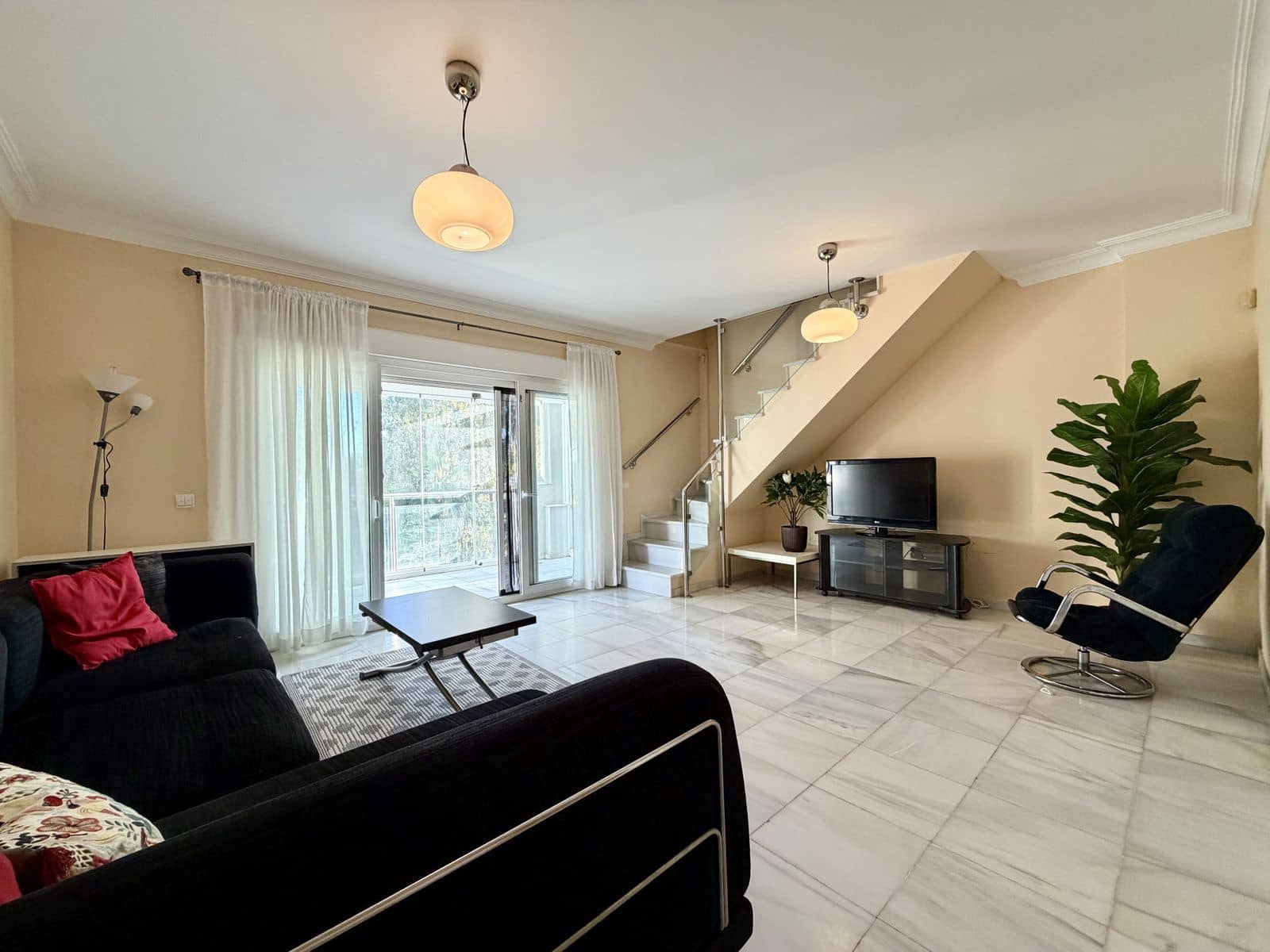 2 makuuhuone Kattohuoneisto myytävänä paikassa New Golden Mile - 1 299 000 € (Ref: 9784863)