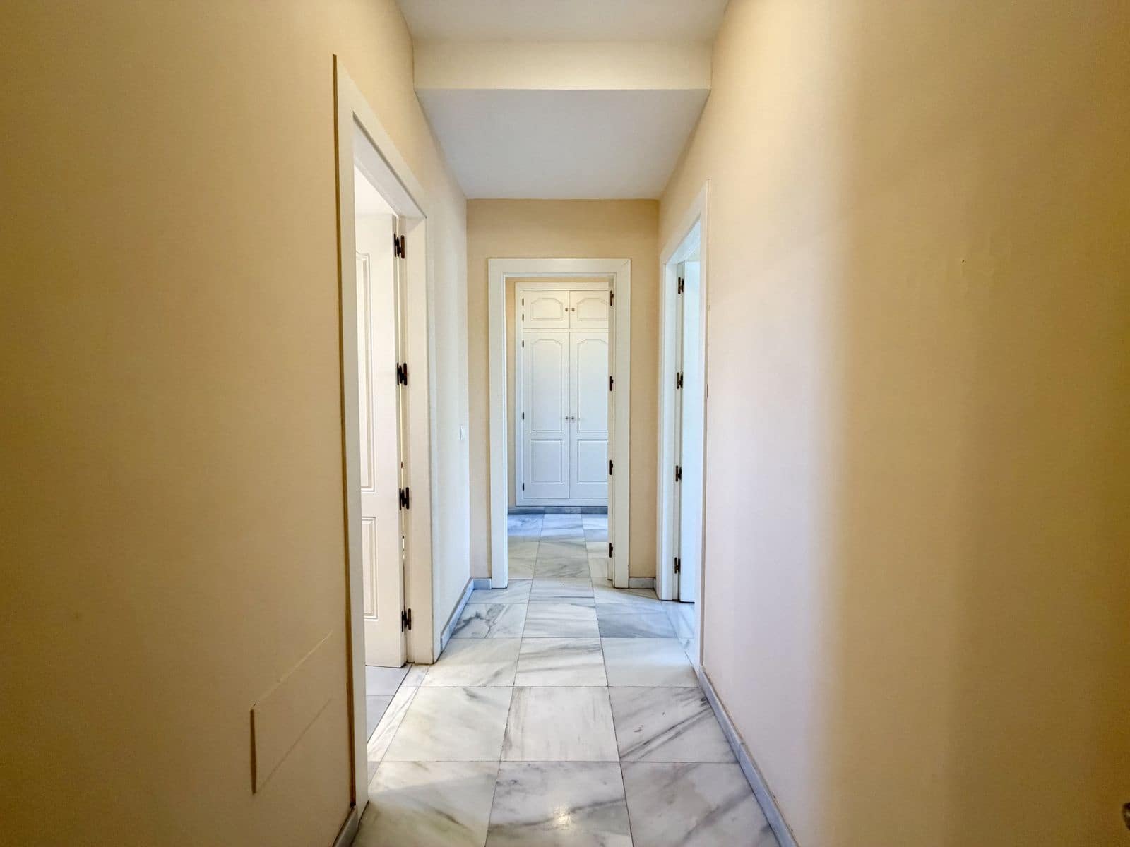 2 makuuhuone Kattohuoneisto myytävänä paikassa New Golden Mile - 1 299 000 € (Ref: 9784863)