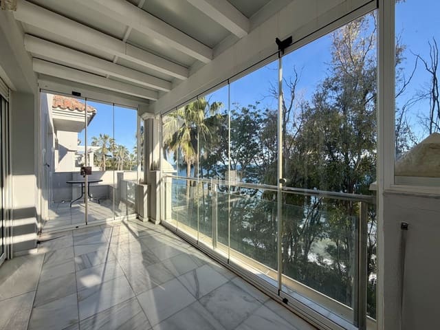 2 makuuhuone Kattohuoneisto myytävänä paikassa Punta Plata, Estepona - 1 299 000 € (Ref: 9784863)