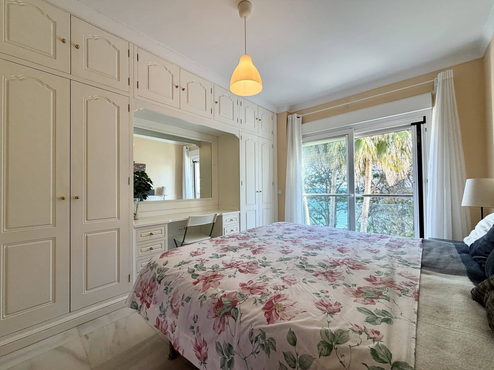 2 makuuhuone Kattohuoneisto myytävänä paikassa New Golden Mile - 1 299 000 € (Ref: 9784863)