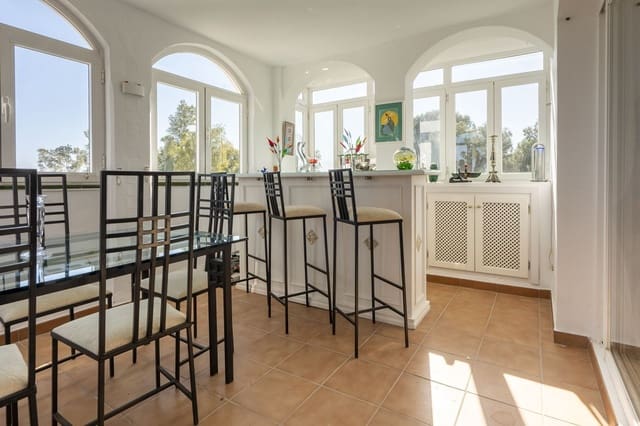 3 Zimmer Penthouse zu verkaufen in Atalaya-Isdabe, Estepona - 495.000 € (Ref: 9784865)
