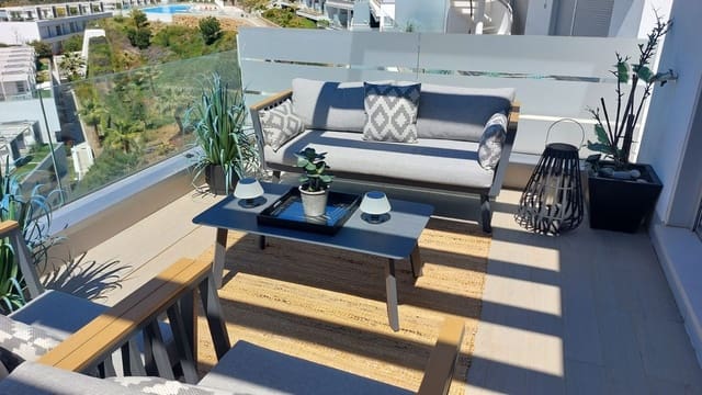 2 Zimmer Penthouse zu verkaufen in New Golden Mile, Estepona - 550.000 € (Ref: 9784867)