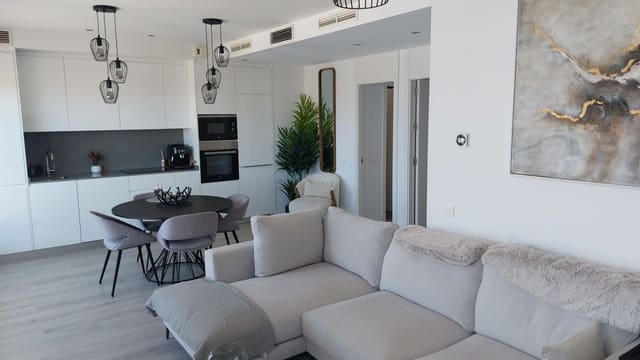 2 Zimmer Penthouse zu verkaufen in New Golden Mile, Estepona - 550.000 € (Ref: 9784867)