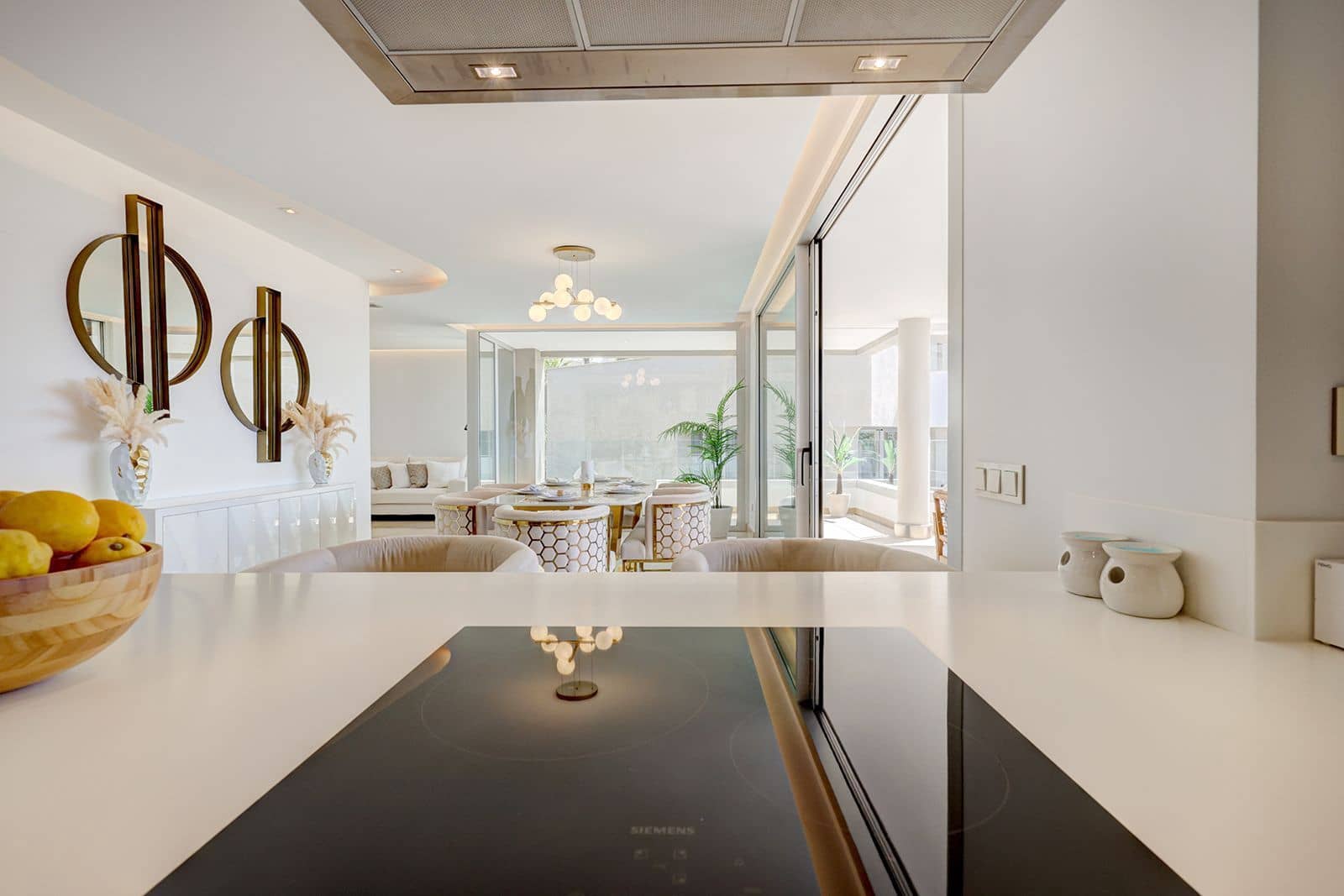 Ático de 3 habitaciones en Benahavís en venta - 1.200.000 € (Ref: 9784868)