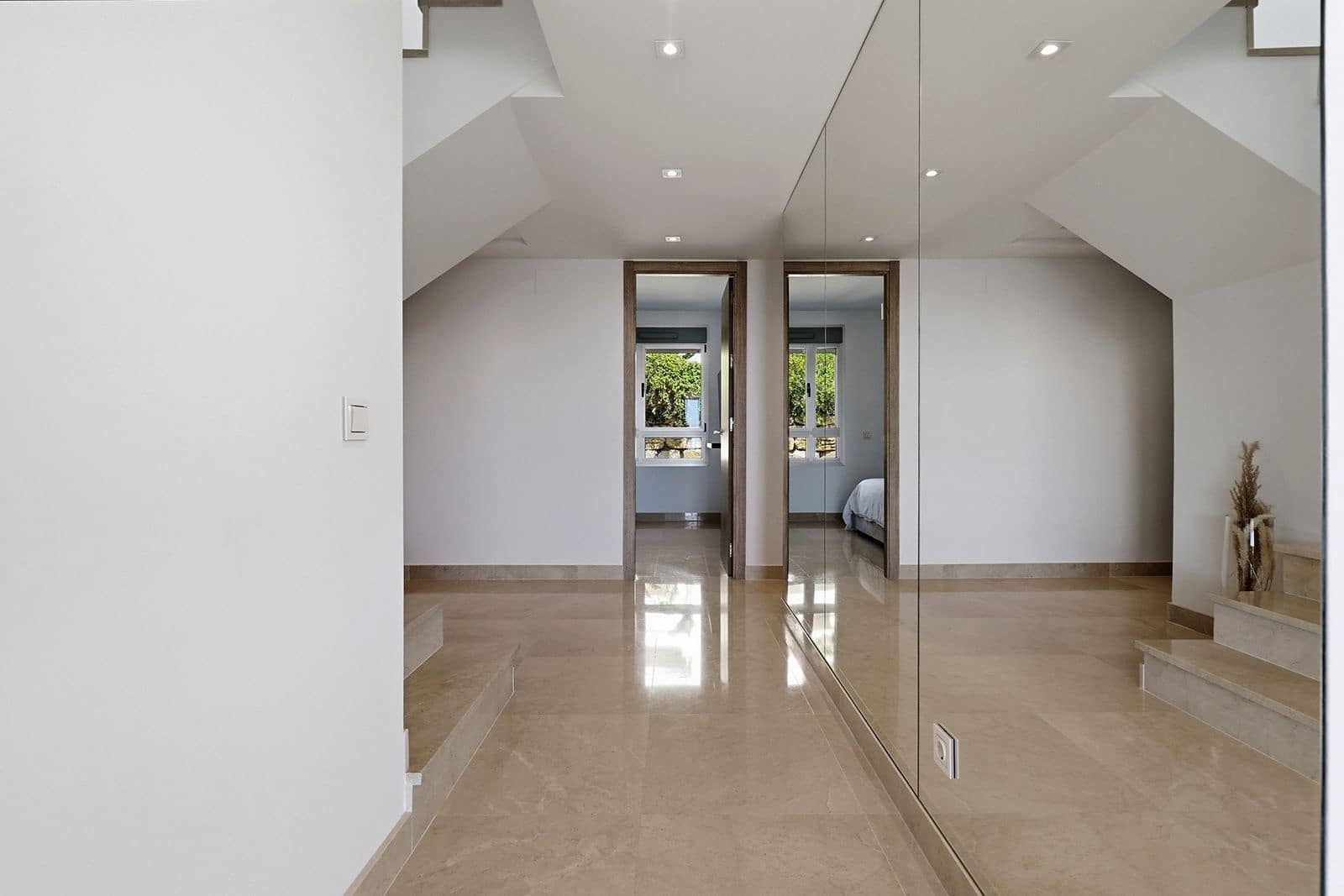 Ático de 3 habitaciones en Benahavís en venta - 1.200.000 € (Ref: 9784868)