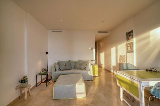1 soverom Penthouse til salgs i Golden Mile, Marbella - € 1 750 000 (Ref: 9784870)