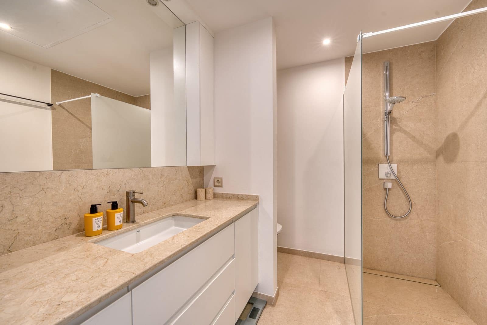 1 bedroom Penthouse for sale in Golden Mile - € 1,750,000 (Ref: 9784870)