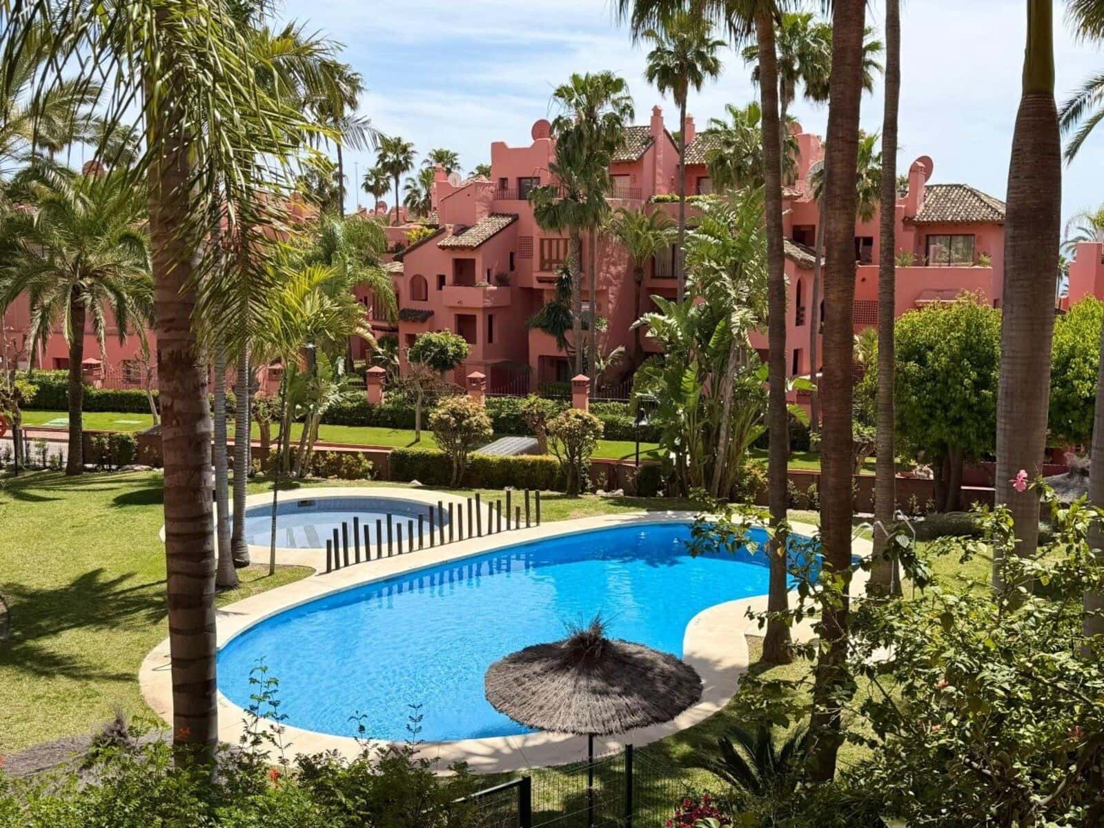 2 Zimmer Apartment zu verkaufen in Estepona - 519.000 € (Ref: 9796292)