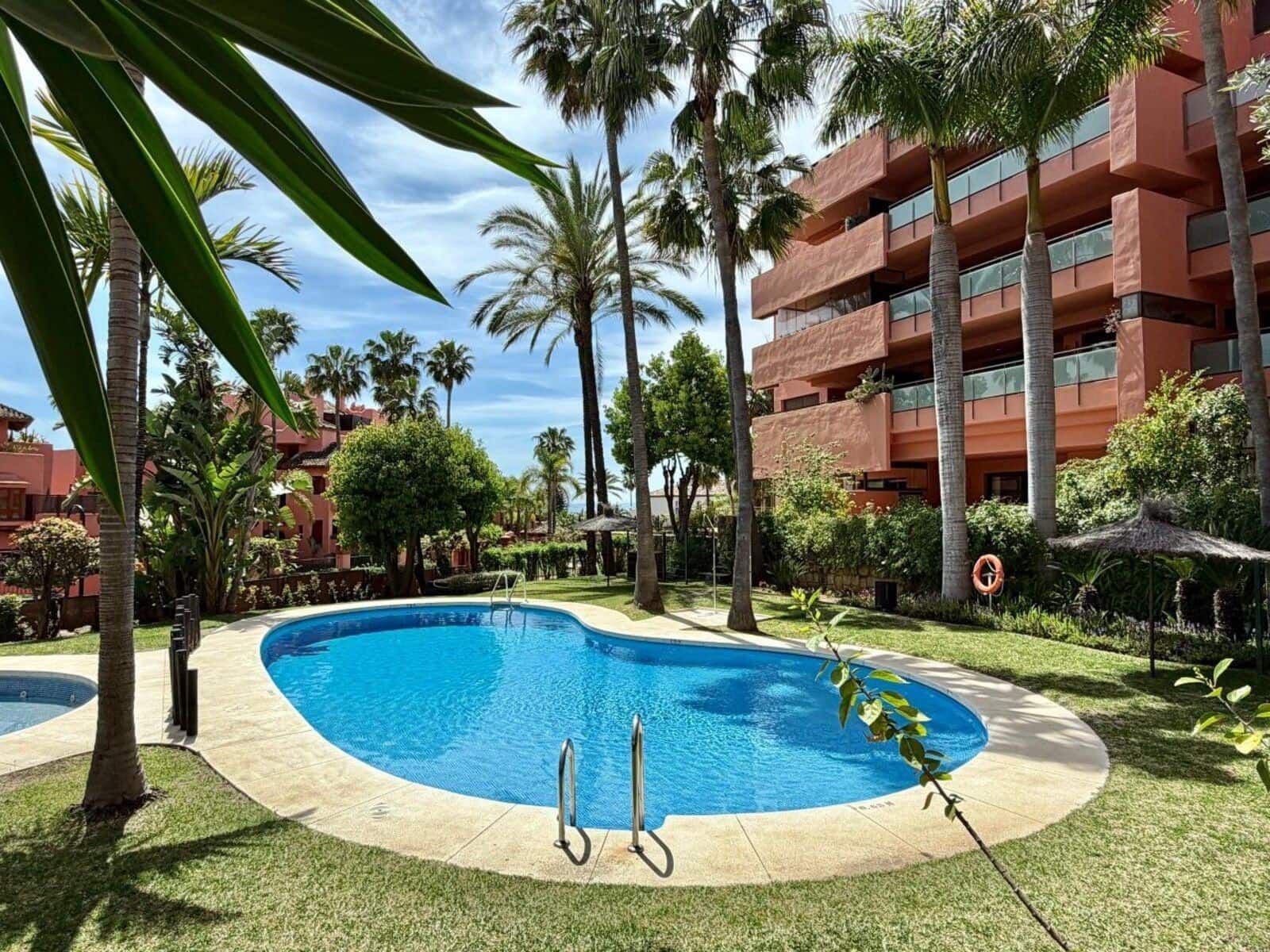 2 Zimmer Apartment zu verkaufen in Estepona - 519.000 € (Ref: 9796292)