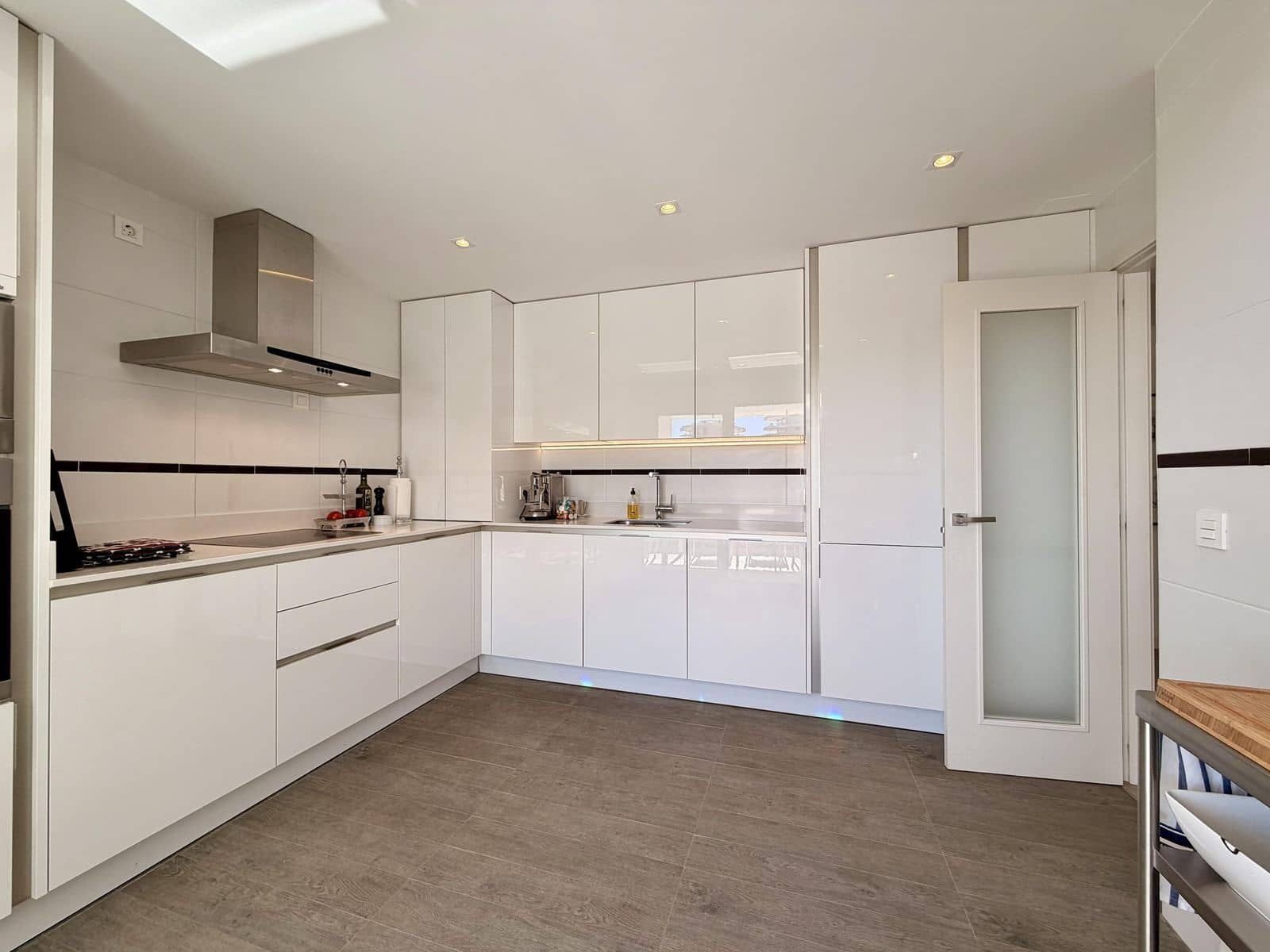 3 soveværelse Lejlighed til salg i Benahavis - € 795.000 (Ref: 9796293)