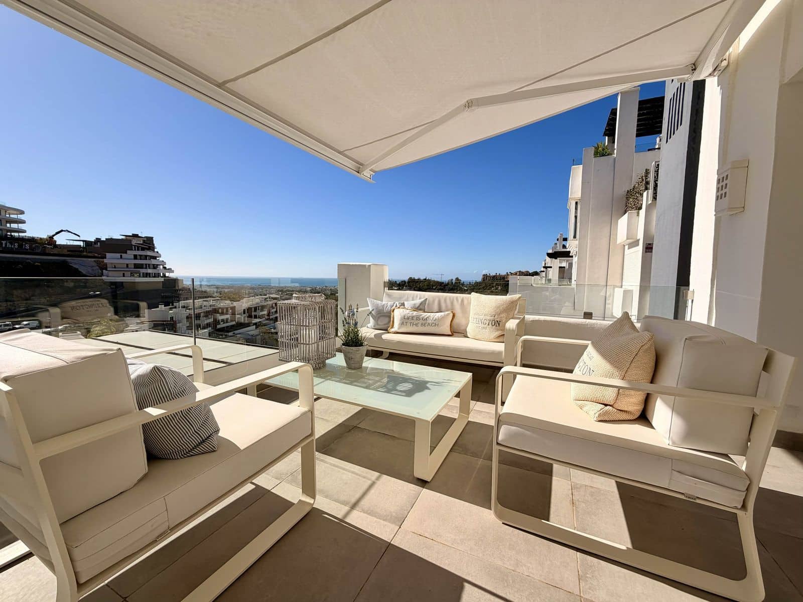 3 soveværelse Lejlighed til salg i Benahavis - € 795.000 (Ref: 9796293)