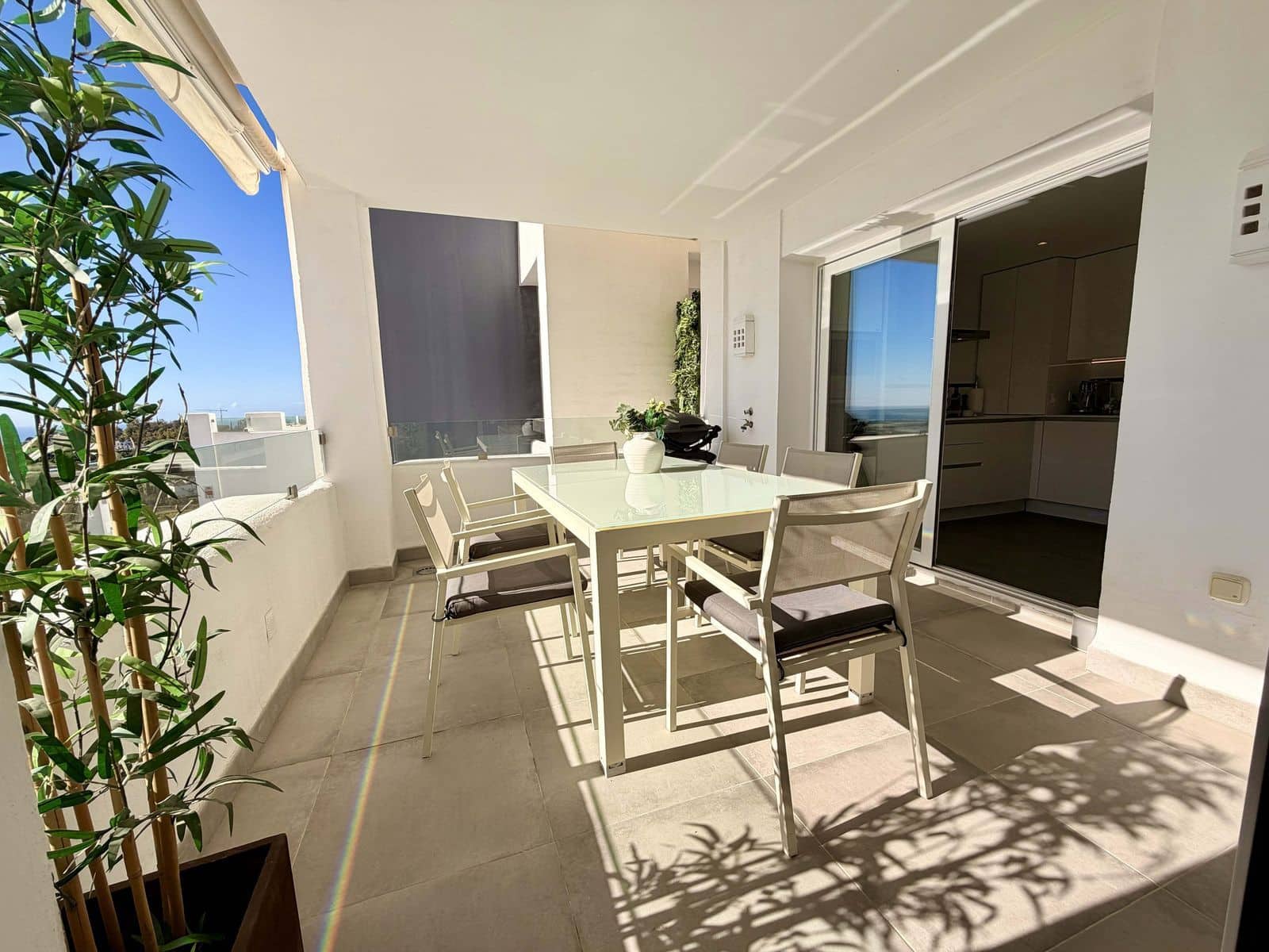 3 soveværelse Lejlighed til salg i Benahavis - € 795.000 (Ref: 9796293)