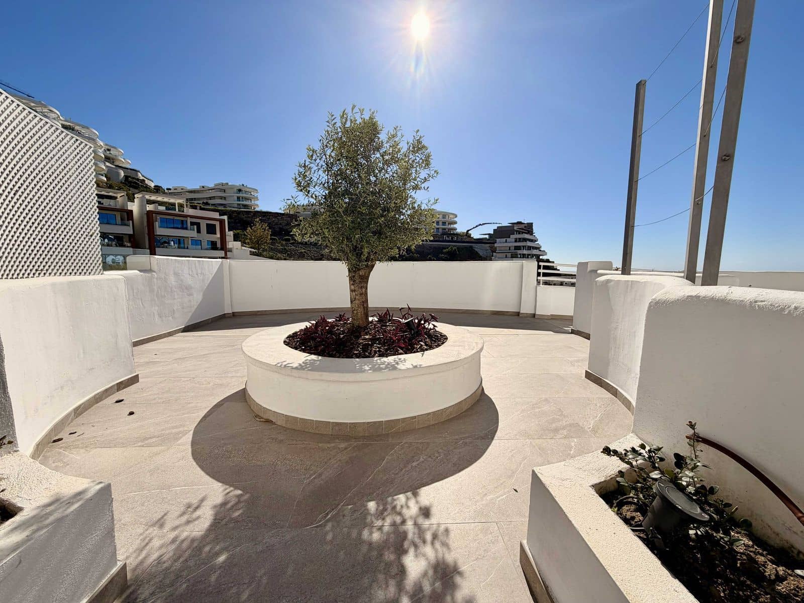 3 soveværelse Lejlighed til salg i Benahavis - € 795.000 (Ref: 9796293)