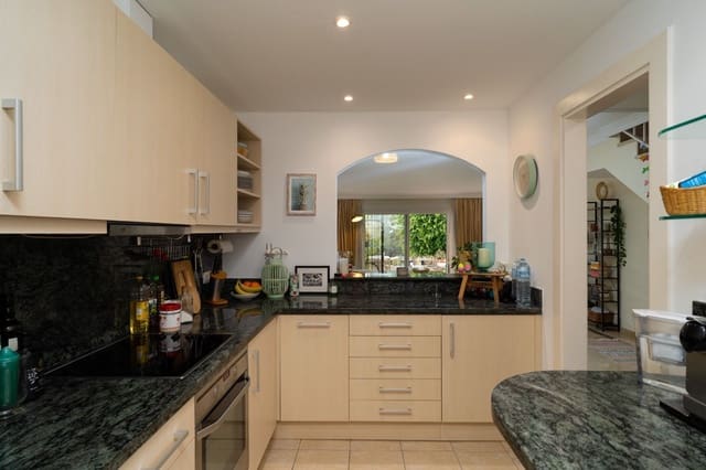 2 Zimmer Doppelhaus zu verkaufen in Nueva Atalaya, Estepona - 460.000 € (Ref: 9796295)