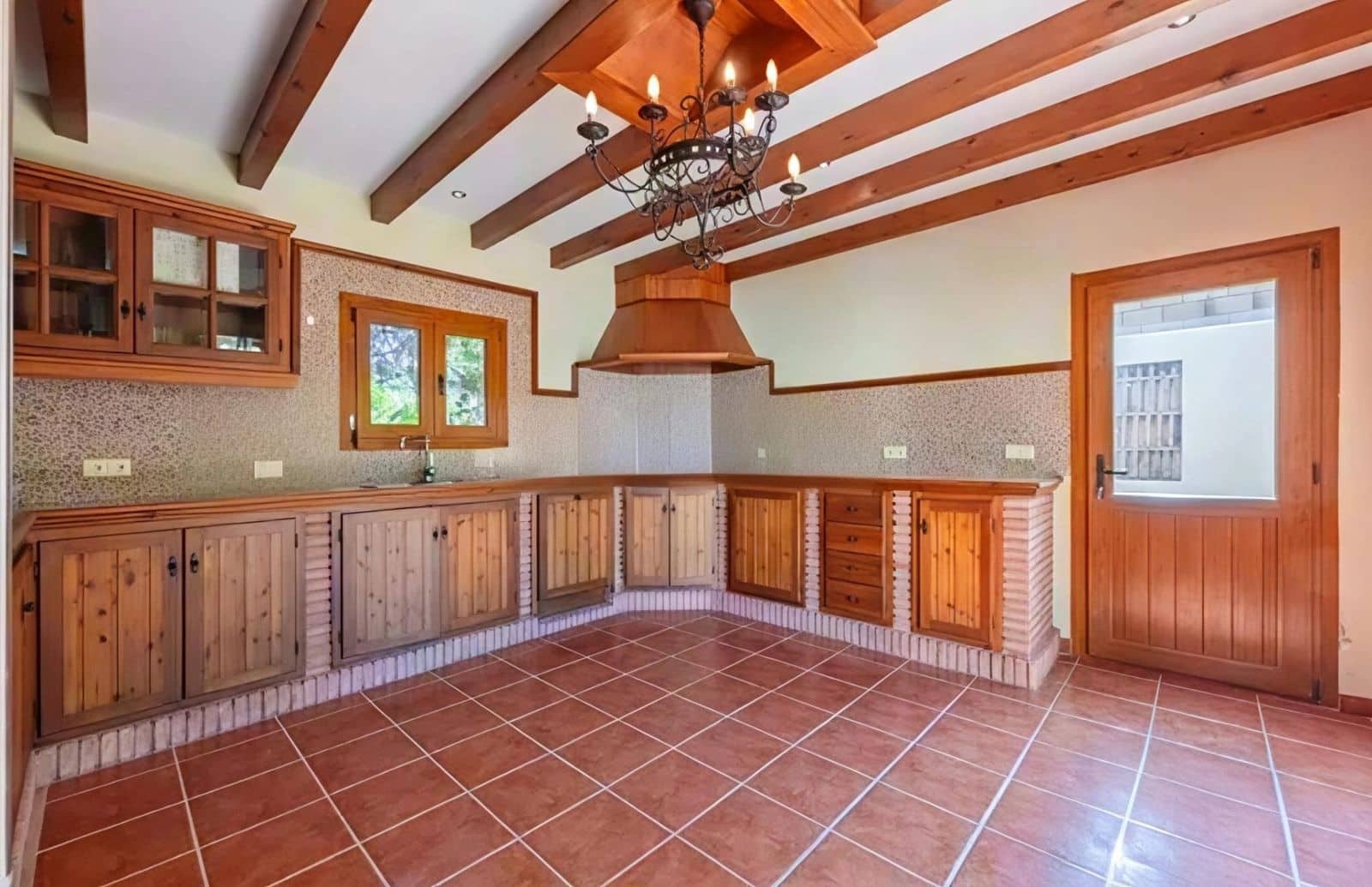 5 sypialnia Willa na sprzedaż w Estepona - 1 667 000 € (Ref: 9796296)