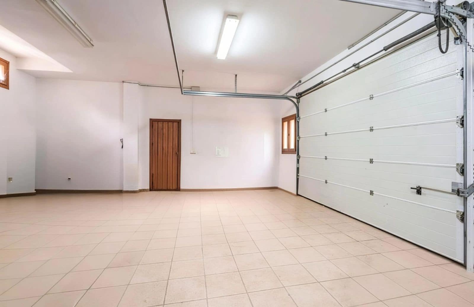 5 sypialnia Willa na sprzedaż w Estepona - 1 667 000 € (Ref: 9796296)