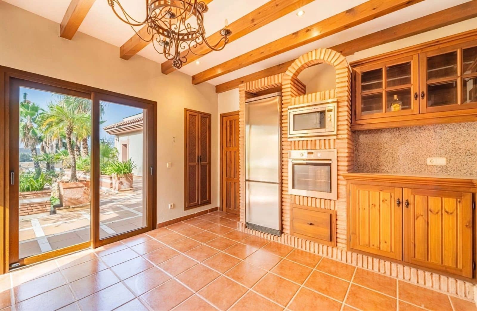 5 sypialnia Willa na sprzedaż w Estepona - 1 667 000 € (Ref: 9796296)