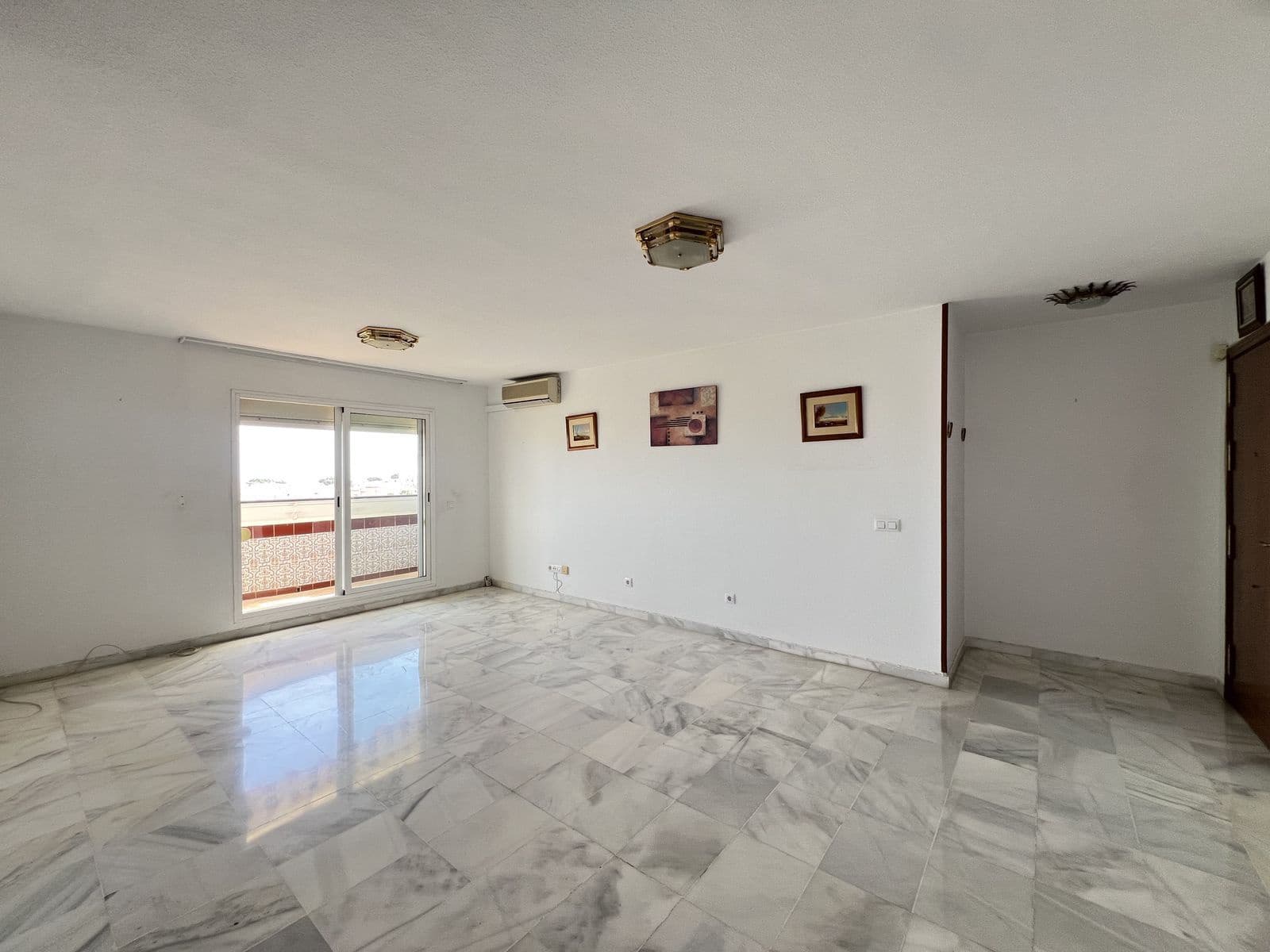 2 bedroom Penthouse for sale in Torremolinos - € 360,000 (Ref: 9796297)