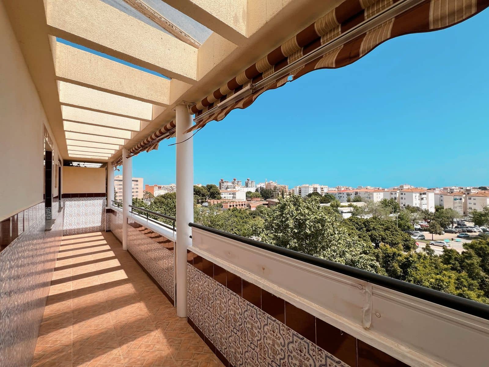 2 bedroom Penthouse for sale in Torremolinos - € 360,000 (Ref: 9796297)
