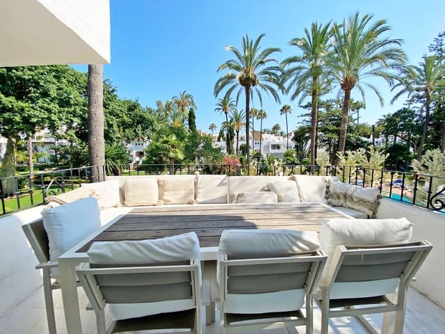 3 soverom Leilighet til salgs i Puerto Banus, Marbella - € 1 585 000 (Ref: 9796299)