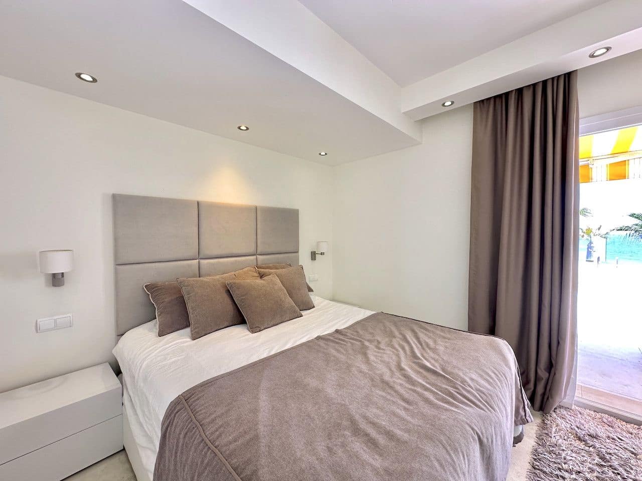 3 sypialnia Penthouse na sprzedaż w Estepona - 1 850 000 € (Ref: 9796300)