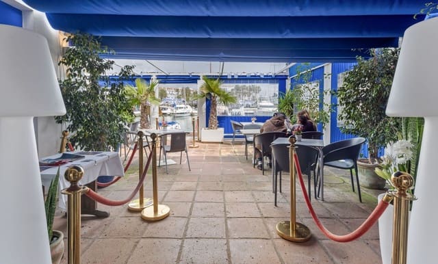 Restauracja lub bar na sprzedaż w Estepona - 950 000 € (Ref: 9796302)