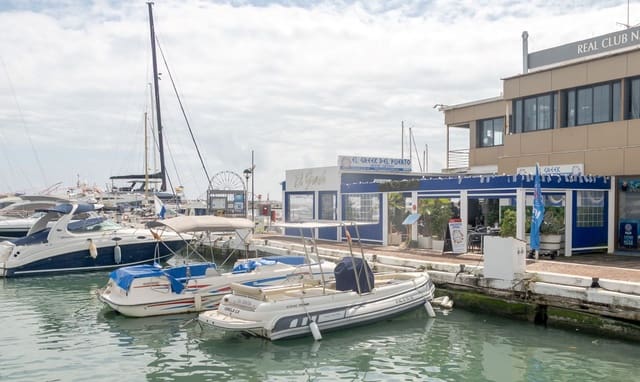 Restauracja lub bar na sprzedaż w Estepona - 950 000 € (Ref: 9796302)