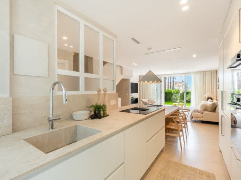 3 soveværelse Byhus til salg i Marbella - € 1.725.000 (Ref: 9796306)