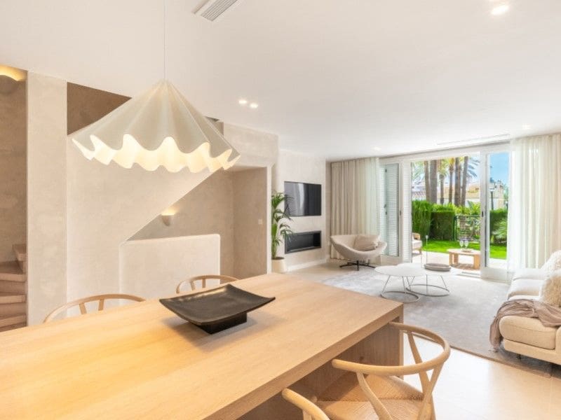 3 soveværelse Byhus til salg i Marbella - € 1.725.000 (Ref: 9796306)