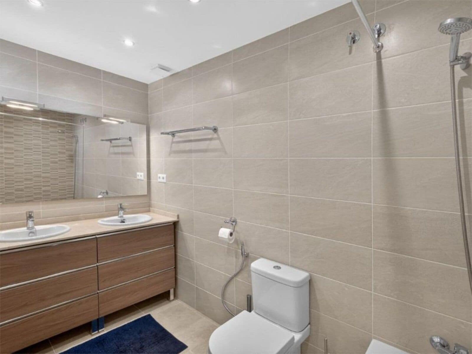 3 bedroom Townhouse for sale in Calahonda - € 485,000 (Ref: 9796308)