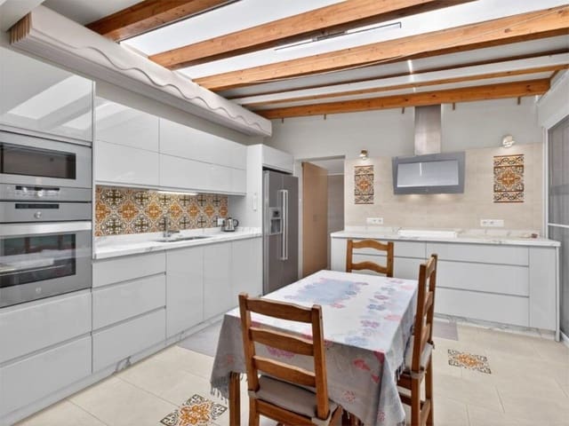 3 slaapkamer Huis te koop in Calahonda, Mijas - € 485.000 (Ref: 9796308)