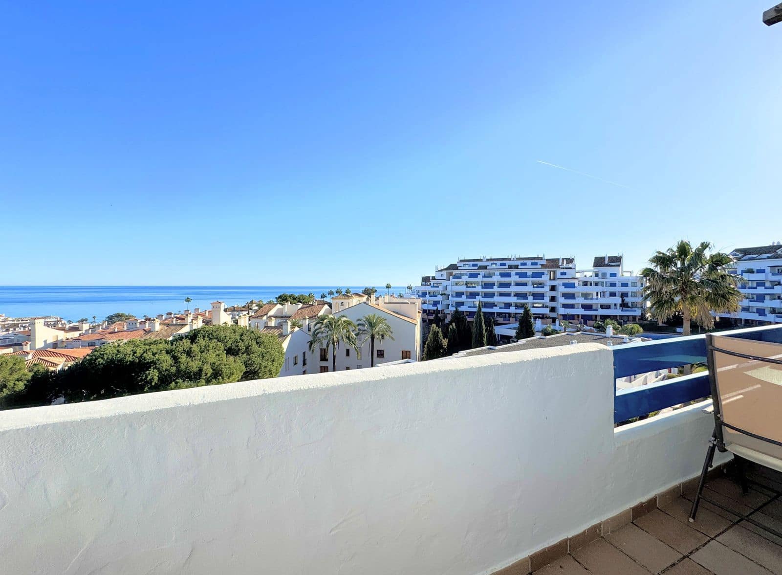 3 quarto Penthouse para venda em La Duquesa / Puerto de la Duquesa - 370 000 € (Ref: 9796311)