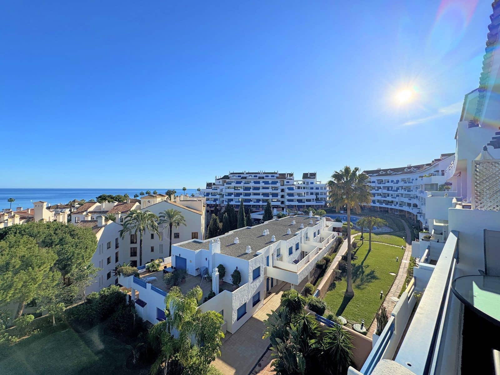 3 quarto Penthouse para venda em La Duquesa / Puerto de la Duquesa - 370 000 € (Ref: 9796311)