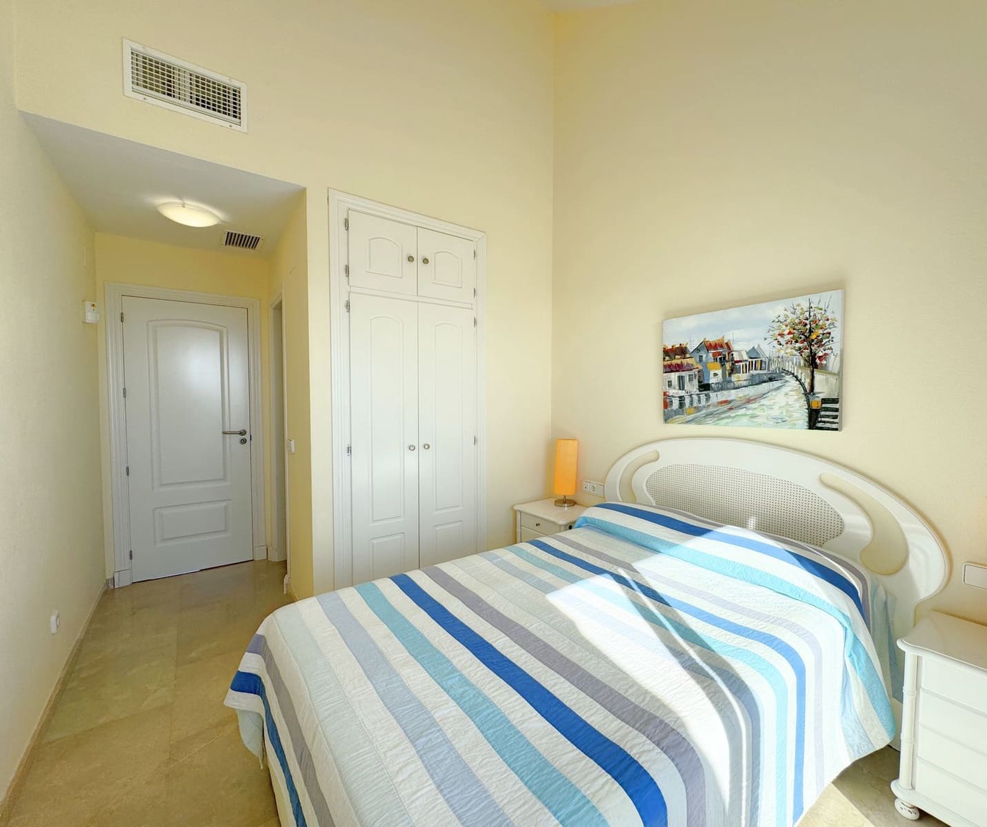 3 quarto Penthouse para venda em La Duquesa / Puerto de la Duquesa - 370 000 € (Ref: 9796311)