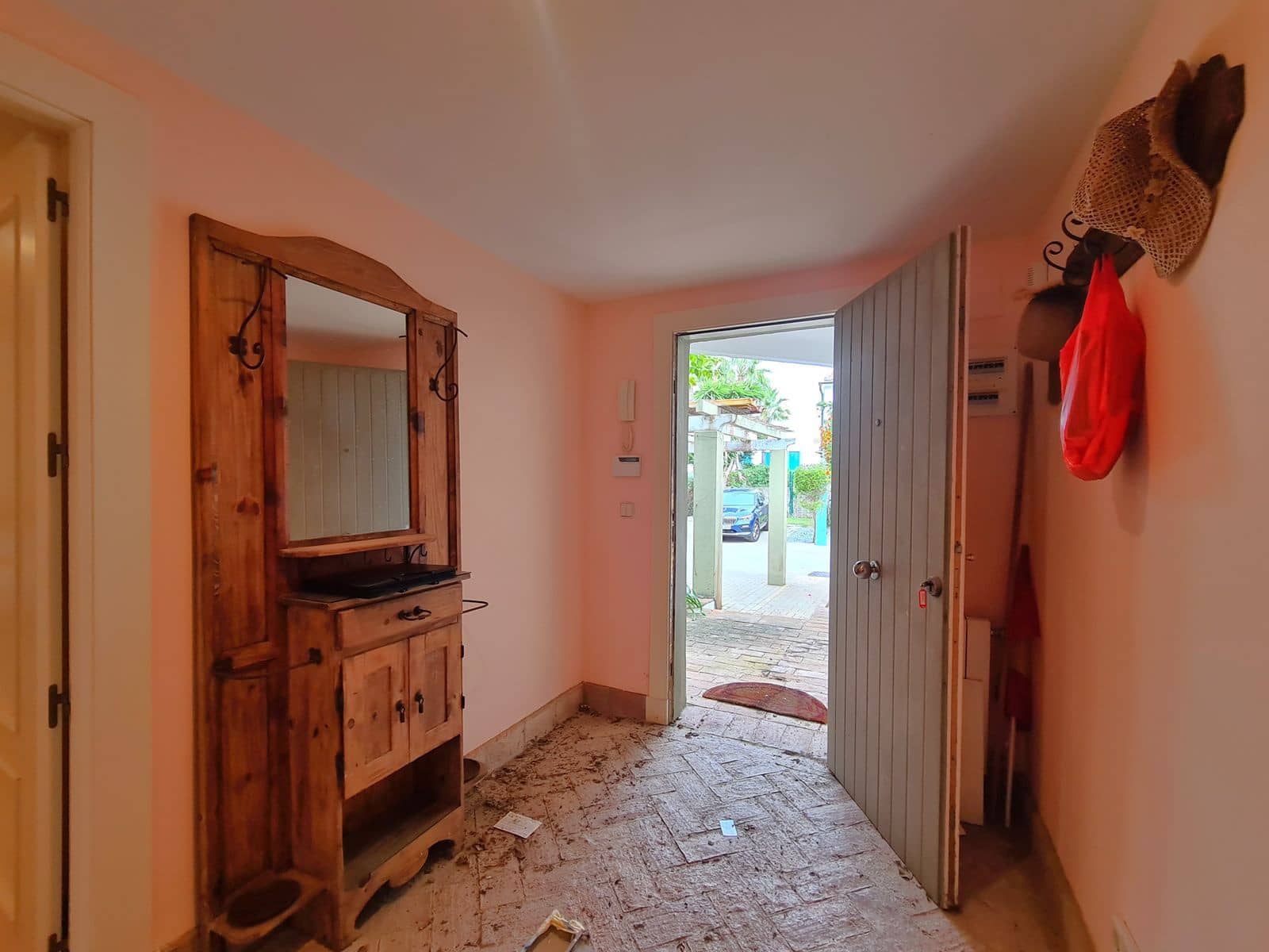 Pareado de 3 habitaciones en Sotogrande en venta - 1.095.000 € (Ref: 9796313)