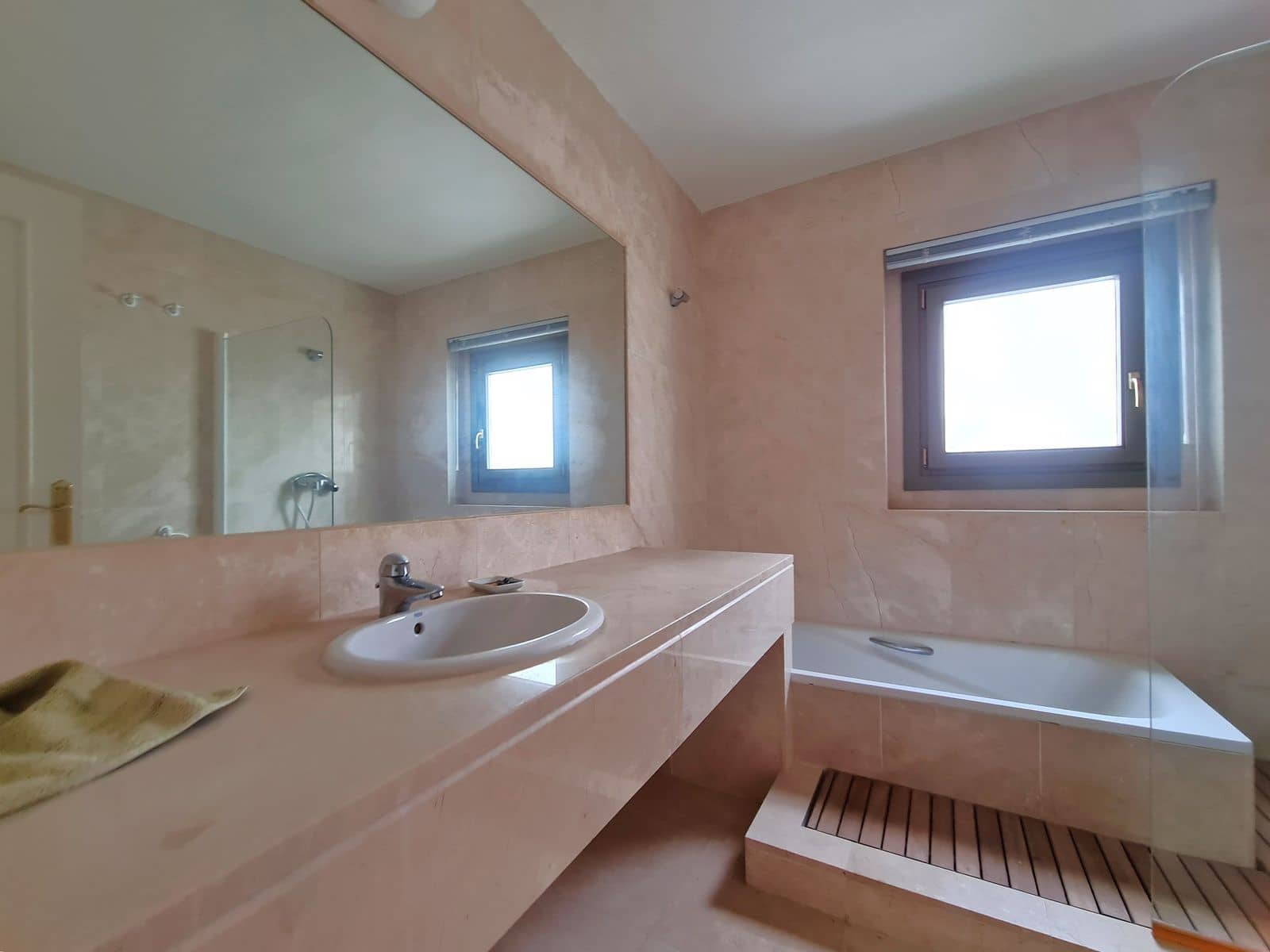 Pareado de 3 habitaciones en Sotogrande en venta - 1.095.000 € (Ref: 9796313)