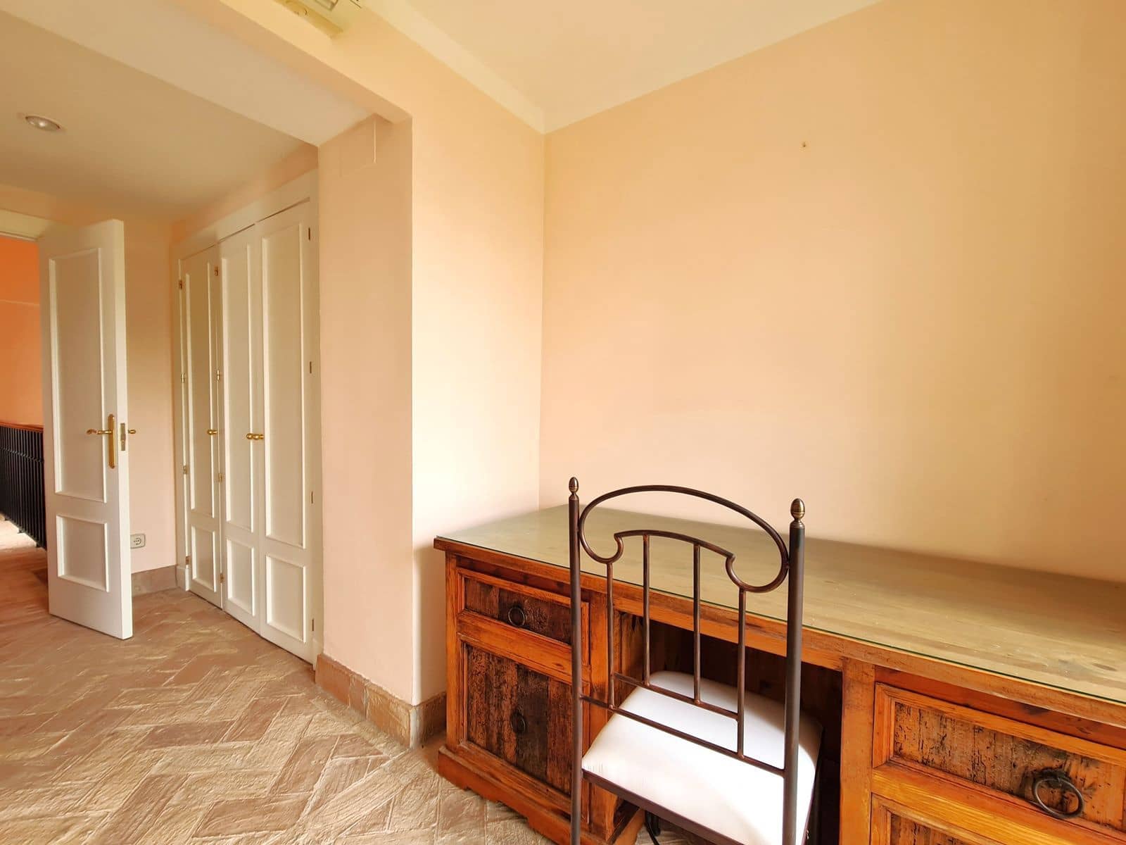 Pareado de 3 habitaciones en Sotogrande en venta - 1.095.000 € (Ref: 9796313)