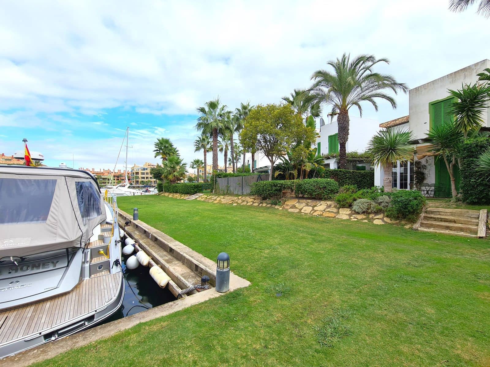 Pareado de 3 habitaciones en Sotogrande en venta - 1.095.000 € (Ref: 9796313)