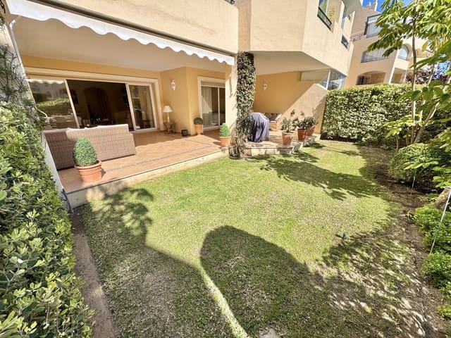 2 soveværelse Lejlighed til salg i Elviria, Marbella - € 625.000 (Ref: 9796317)